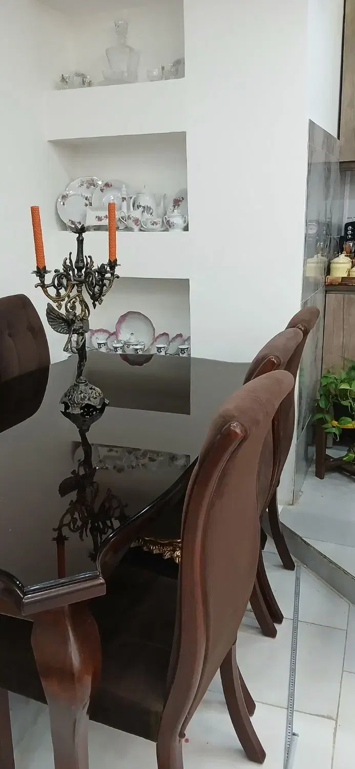 میز غذا خوری تمام چوب ۶ نفره کاملا سالم|میز و صندلی غذاخوری|کرج, حصارک بالا|دیوار