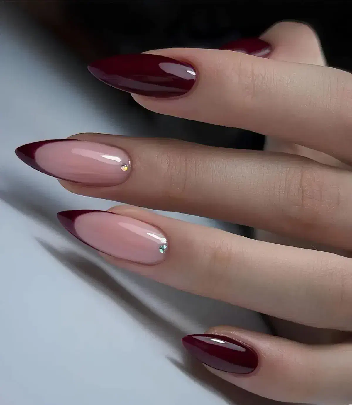 تخفیف محدود کاشت ناخن و تاتو صورت|خدمات آرایشگری و زیبایی|بروجرد, |دیوار