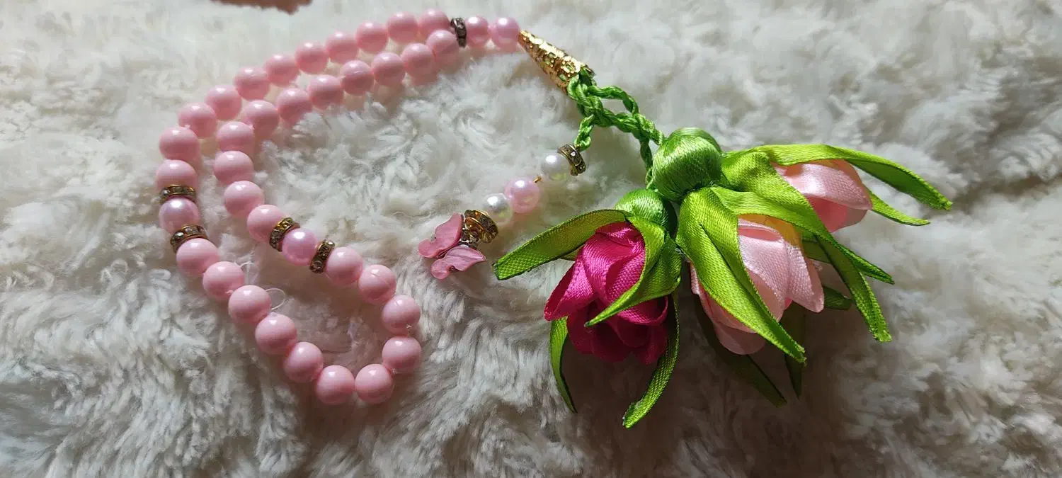 تسبیح با گل روبانی|زیورآلات و اکسسوری|لاران, |دیوار