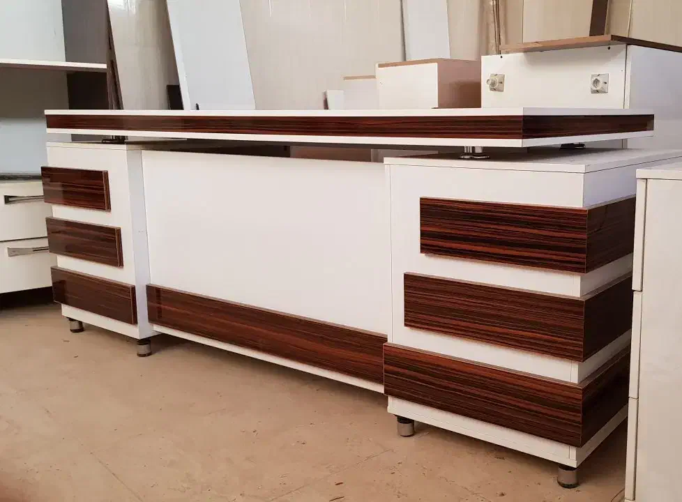 میز مدیریتی بزرگ + ال جانبی + صندلی مدیریتی رایگان|دفتر کار|مبارکه, |دیوار