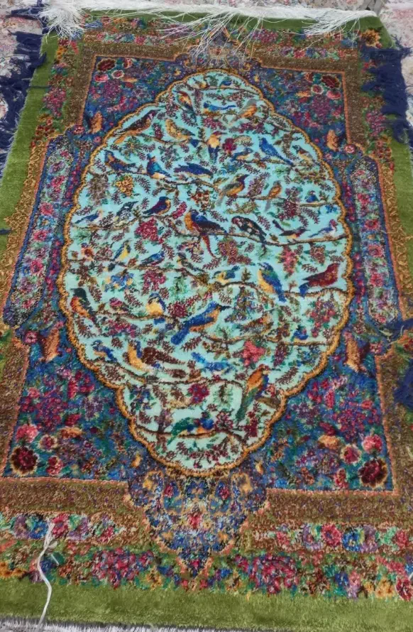 فرش تمام ابریشم زرچارک چهل طوطی|فرش|اراک, |دیوار