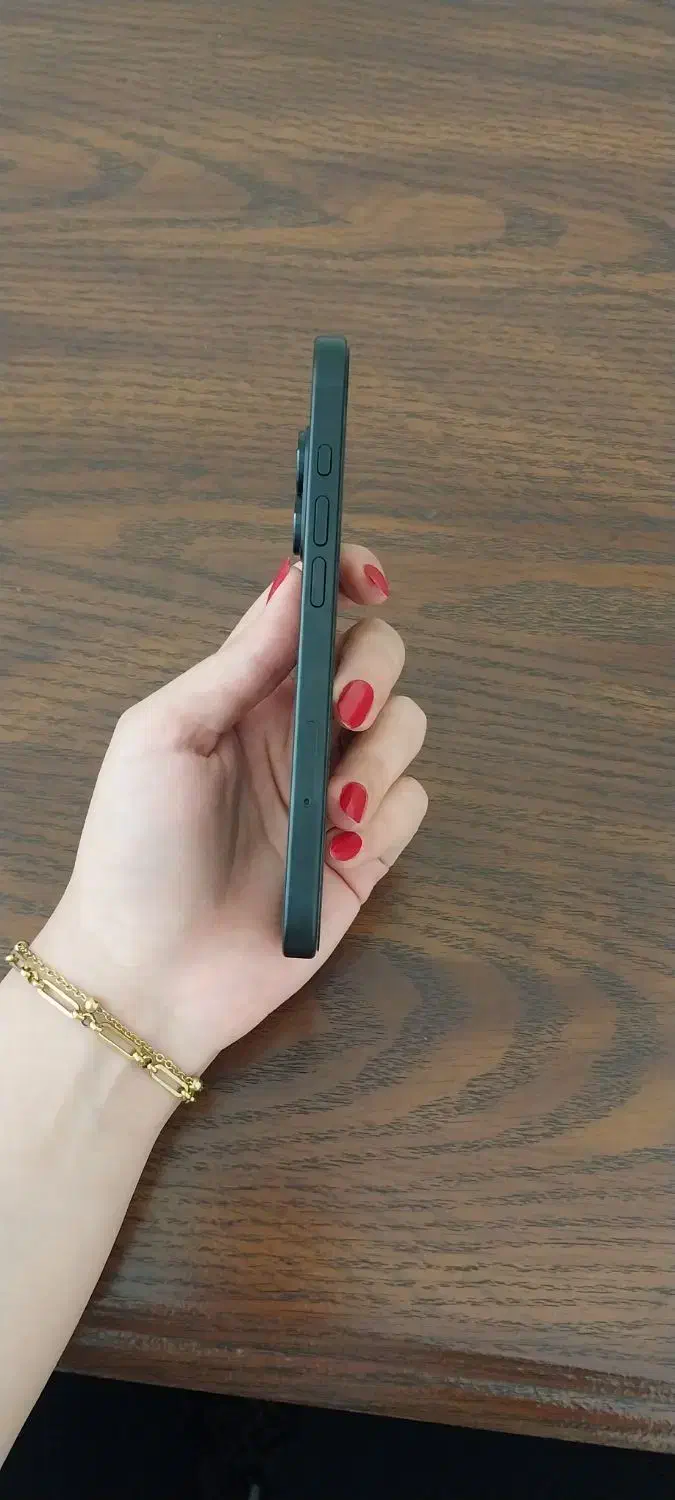 آیفون ۱۶ نرمال|موبایل|اصفهان, مولوی|دیوار