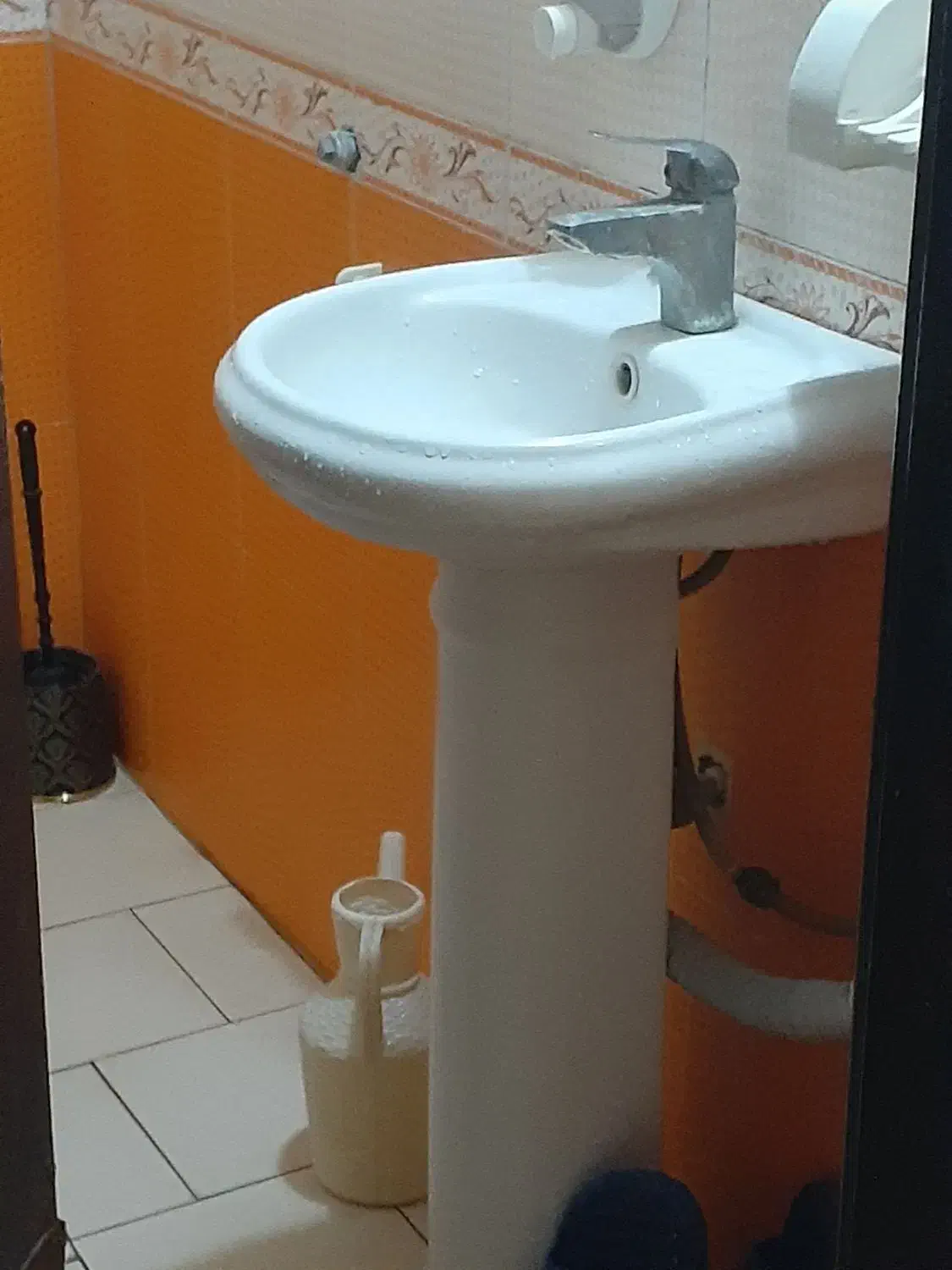 سنگ روشویی|لوازم سرویس بهداشتی|گرمسار, |دیوار