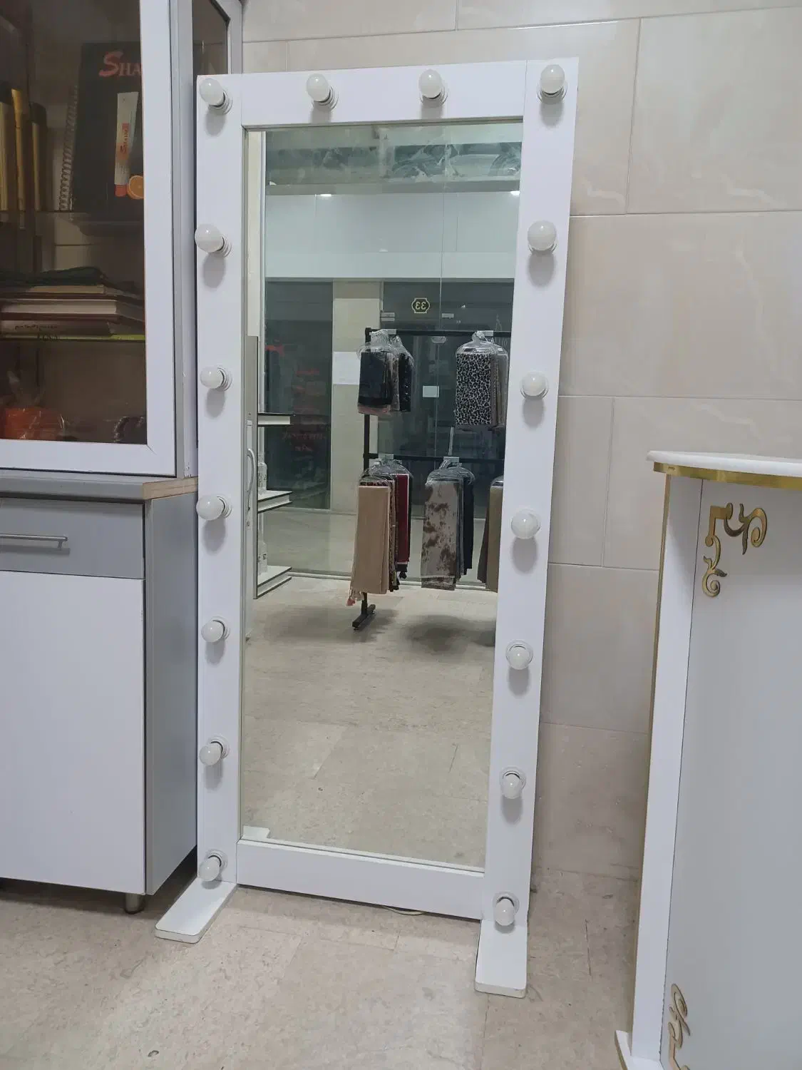 وسایل سالن زیبایی|آرایشگاه و سالن‌های زیبایی|محمدیه-قزوین, |دیوار