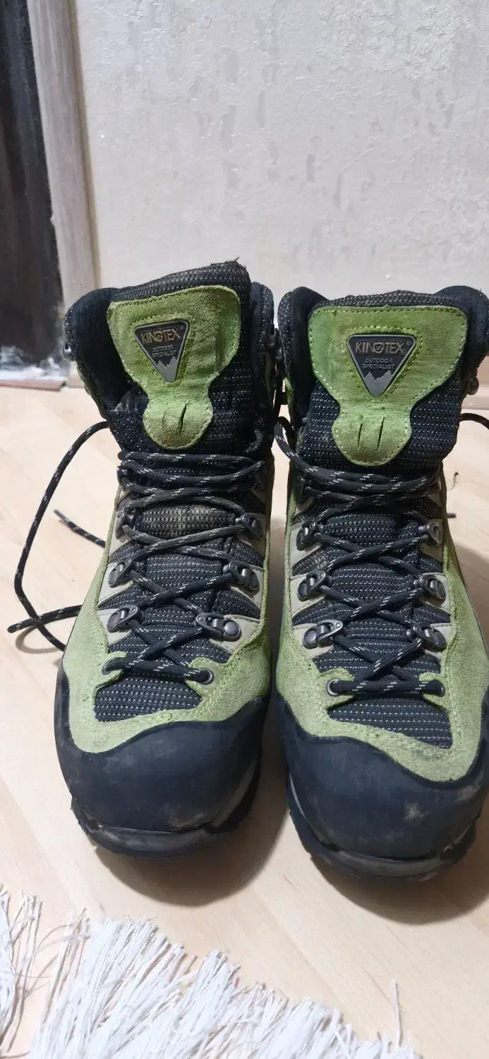 کفش کوهنوردی کینگ تکس ضد آب|تجهیزات ورزشی|اردبیل, |دیوار