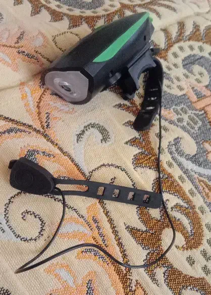 بوق چراغ دار|دوچرخه، اسکیت، اسکوتر|قوچان, |دیوار