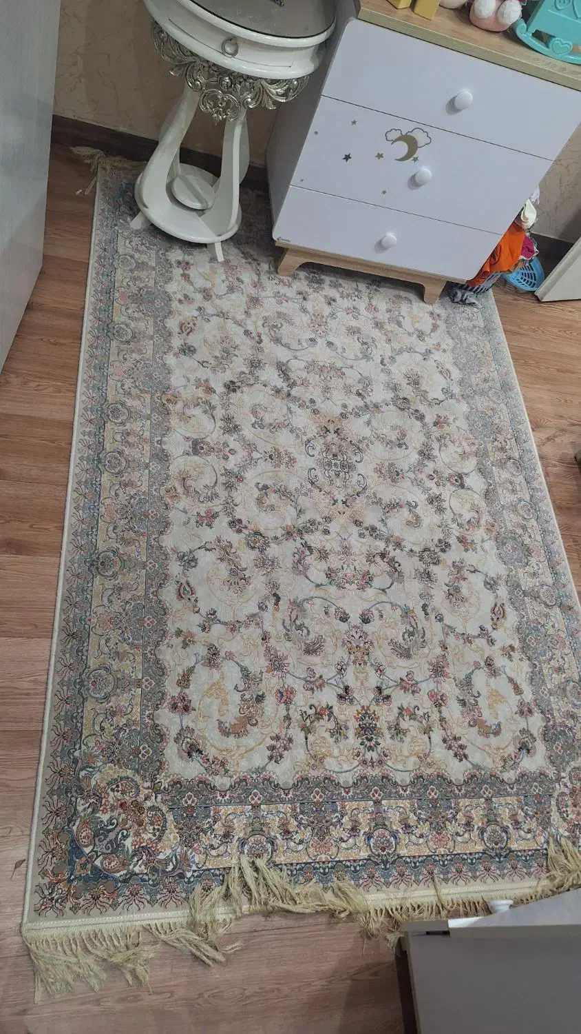 فرش ۴ متری|فرش|رشت, پیرکلاچای|دیوار