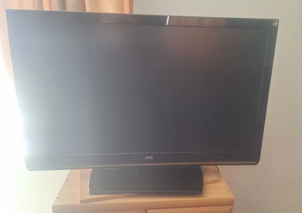 تلوزیون ال سی دی|تلویزیون و پروژکتور|ابهر, |دیوار