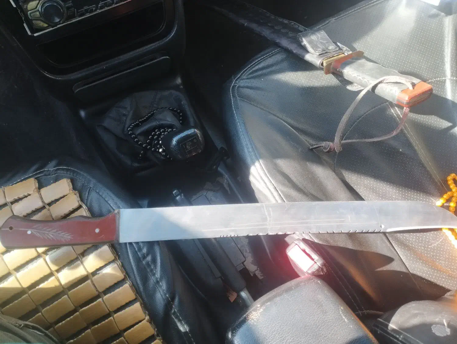 چاقو کرند|کوهنوردی و کمپینگ|سنندج, |دیوار