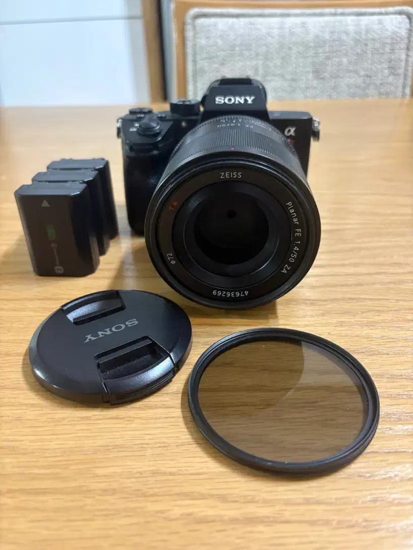 دوربین سونی آلفا a7r3 به همراه لنز ۵۰/۱.۴ زایس|دوربین عکاسی و فیلمبرداری|ماکو, |دیوار