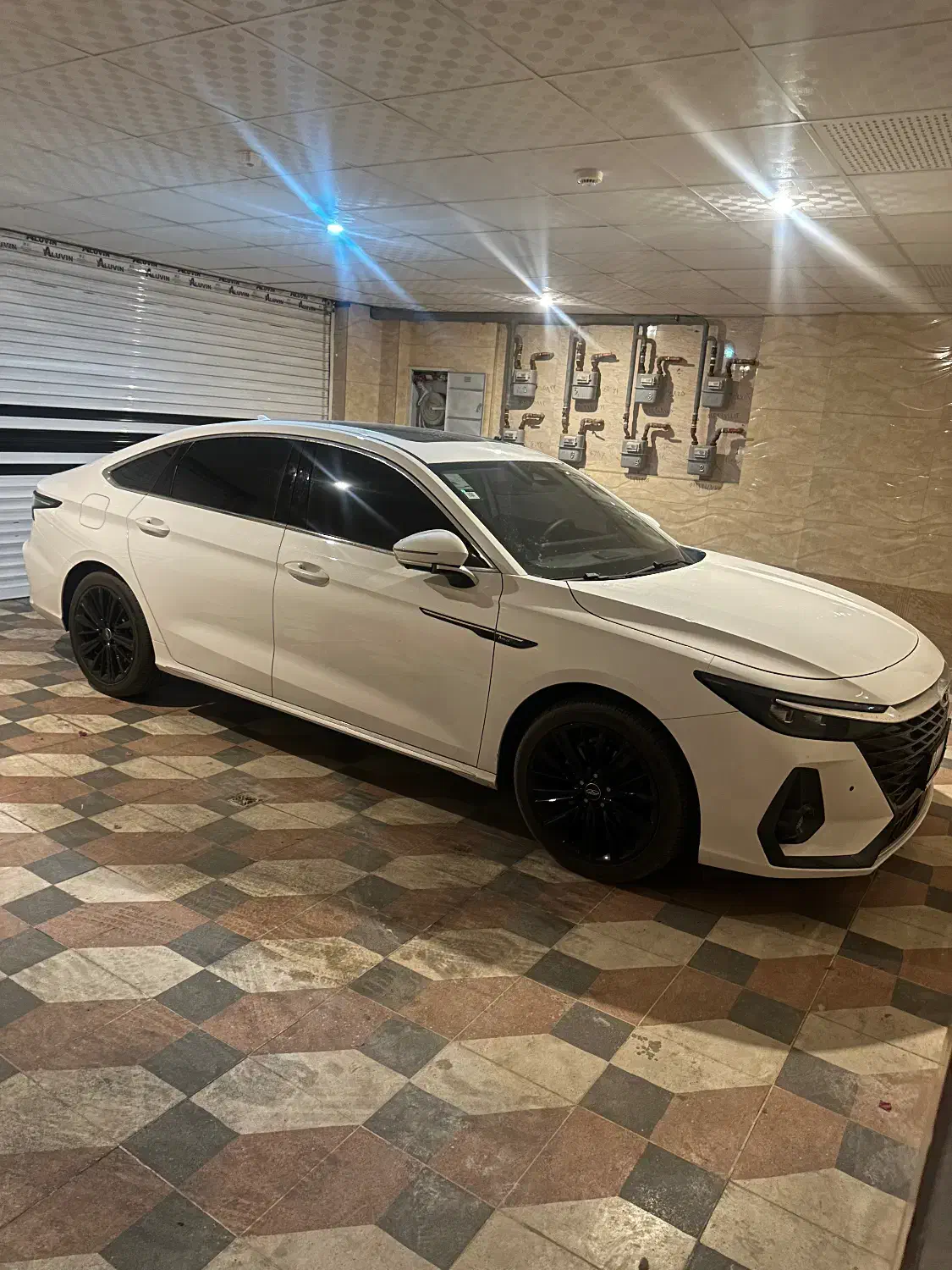 اریزو ۸ 1403|خودرو سواری و وانت|شیراز, شهرک ولیعصر|دیوار