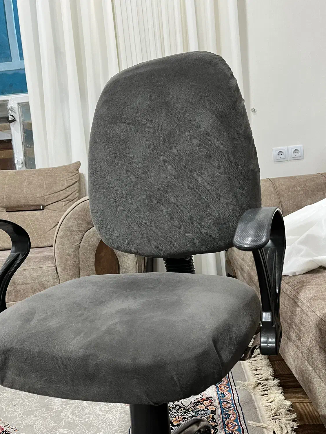 صندلی|صندلی و نیمکت|دوگنبدان, |دیوار