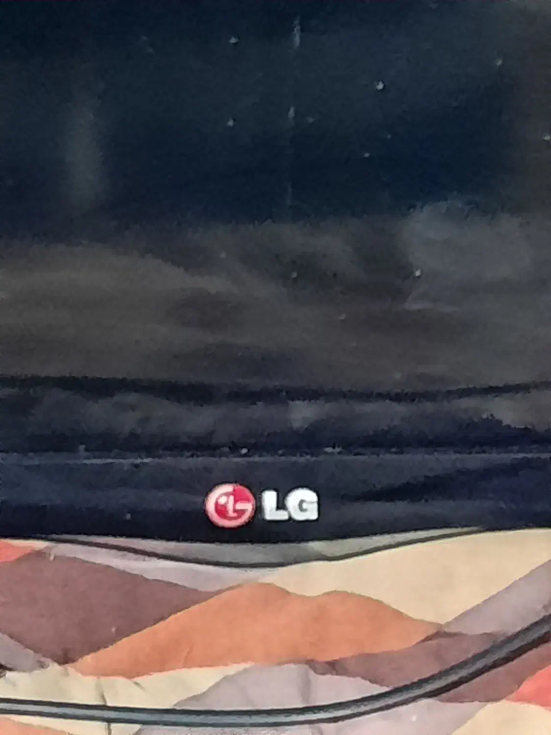 تلویزیون ۴۲ اینچ ال جی|تلویزیون و پروژکتور|املش, |دیوار