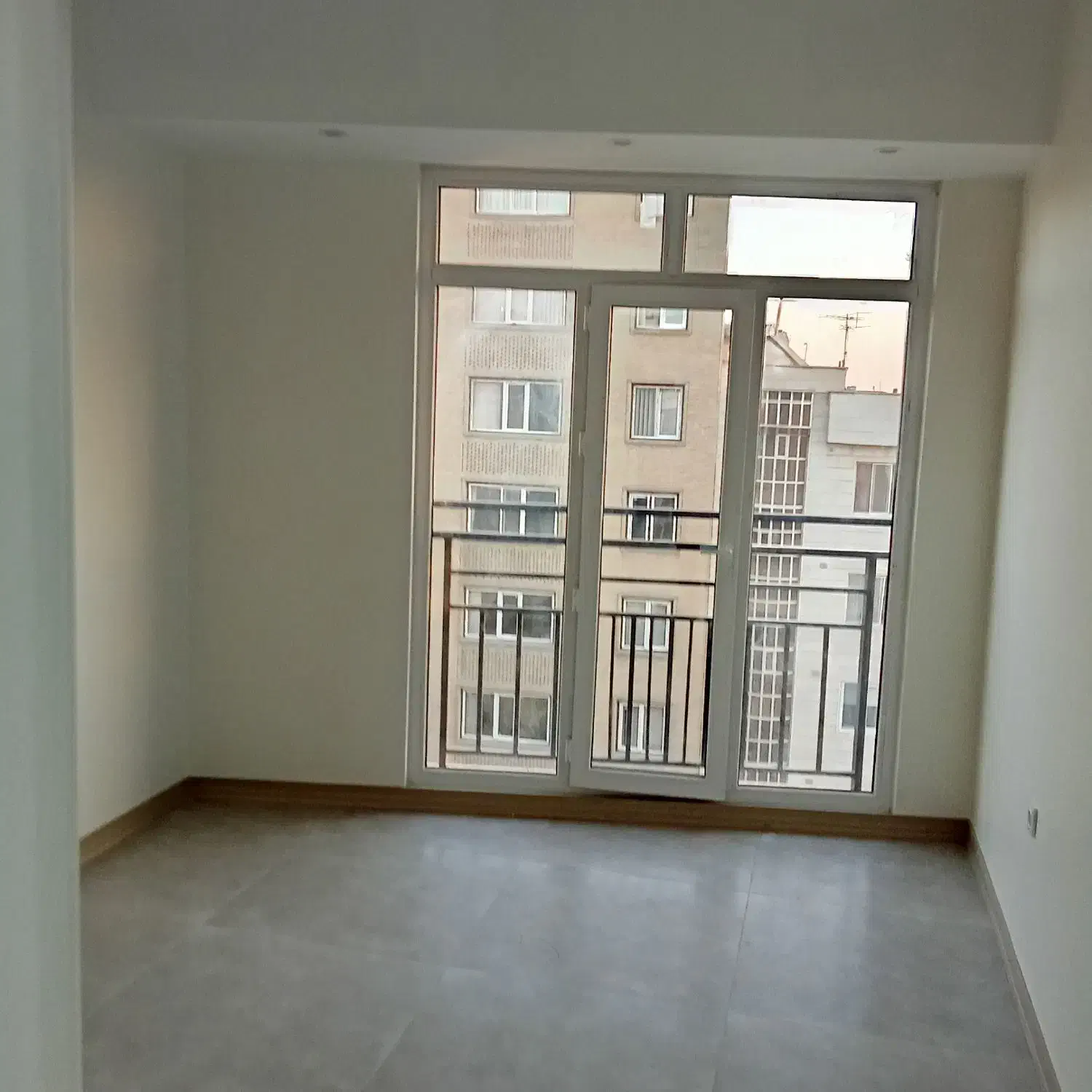 اجاره آپارتمان۱۱۵متر/۲خواب/پارکینگدار/میدان انقلاب|اجارهٔ آپارتمان|تهران, فلسطین (میدان انقلاب)|دیوار