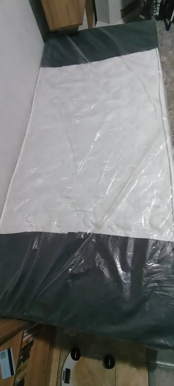 تشک|تشک تختخواب|قدس, شهرقدس|دیوار