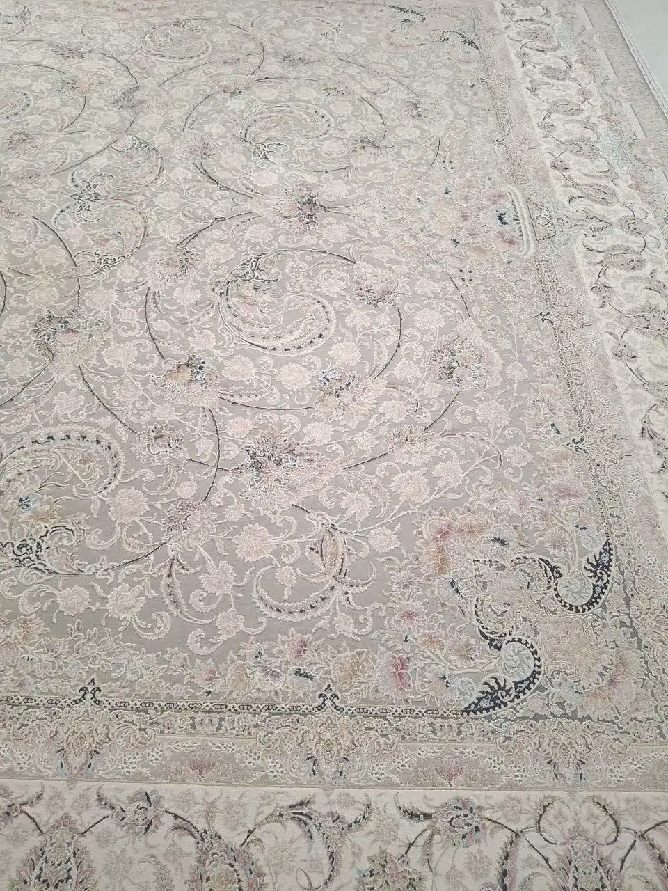 فرش ۹ متری و ۶ متری|فرش|مشهد, دانشجو|دیوار