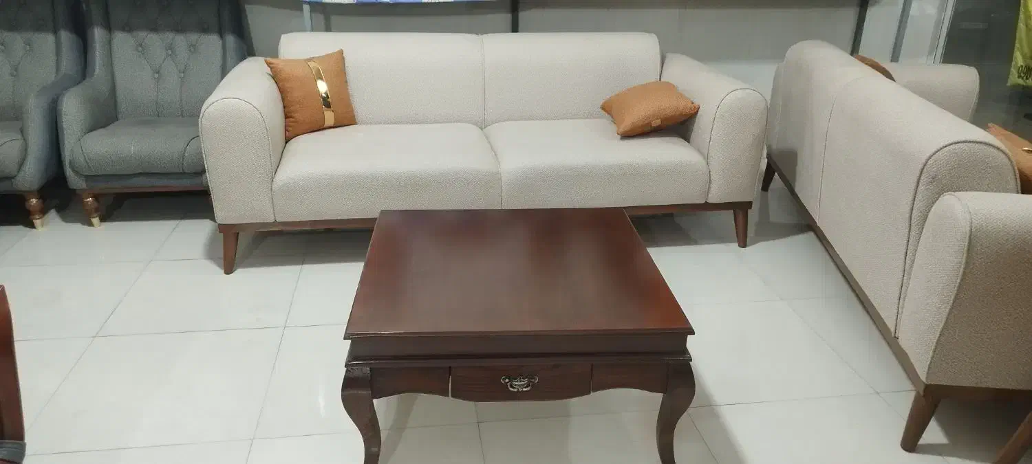 مبل راحتی زیبادلان|مبلمان خانگی و میز عسلی|عباسآباد, |دیوار