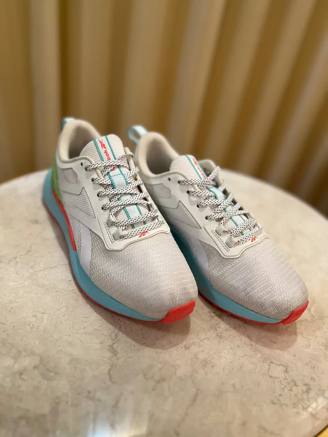 کفش کتونی زنانه ریباک اورجینال|کیف، کفش، کمربند|یزد, |دیوار