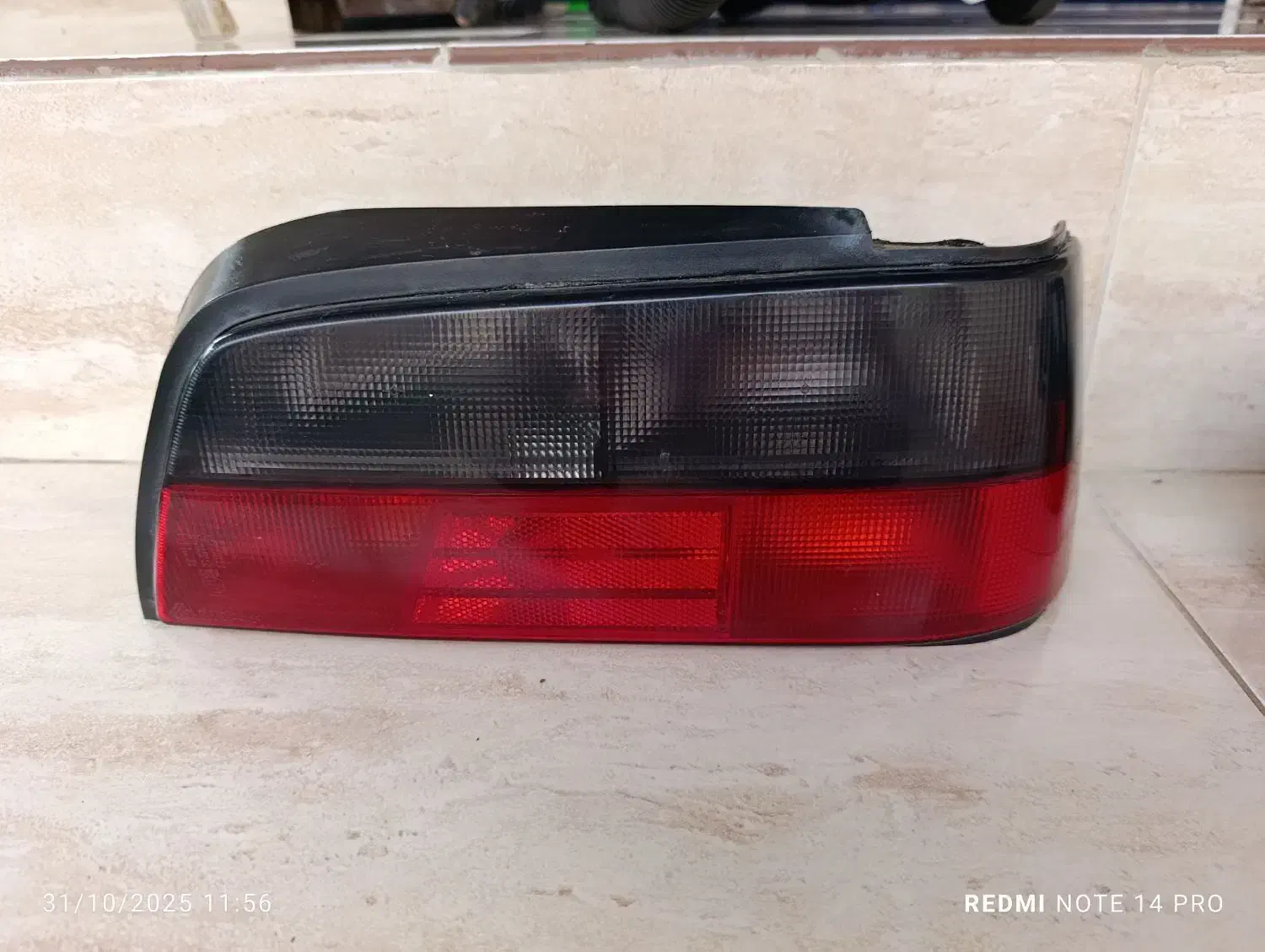 چراغ عقب پارس|قطعات یدکی و لوازم جانبی|رشت, حومه رشت|دیوار