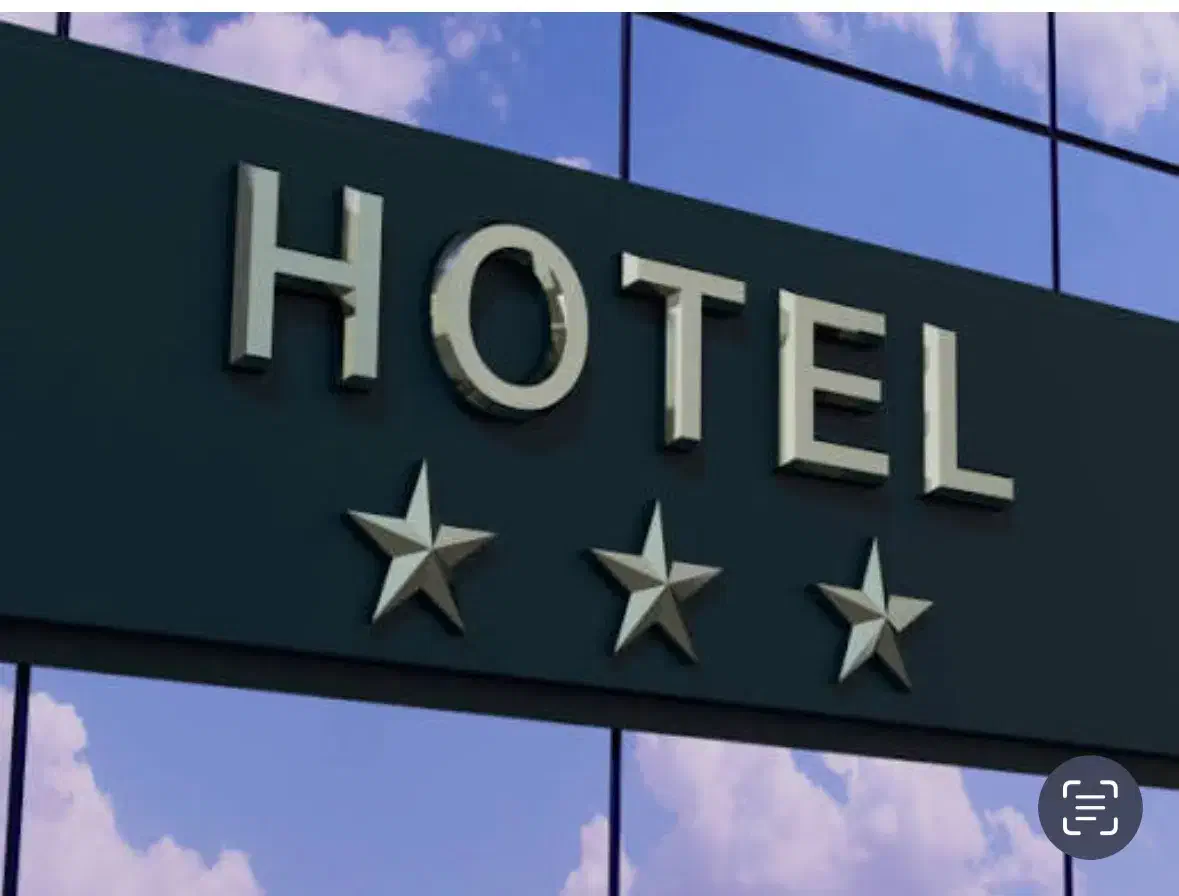 استخدام نیرو آقا شیفت شب هتل|استخدام سرایداری و نظافت|ایلام, |دیوار