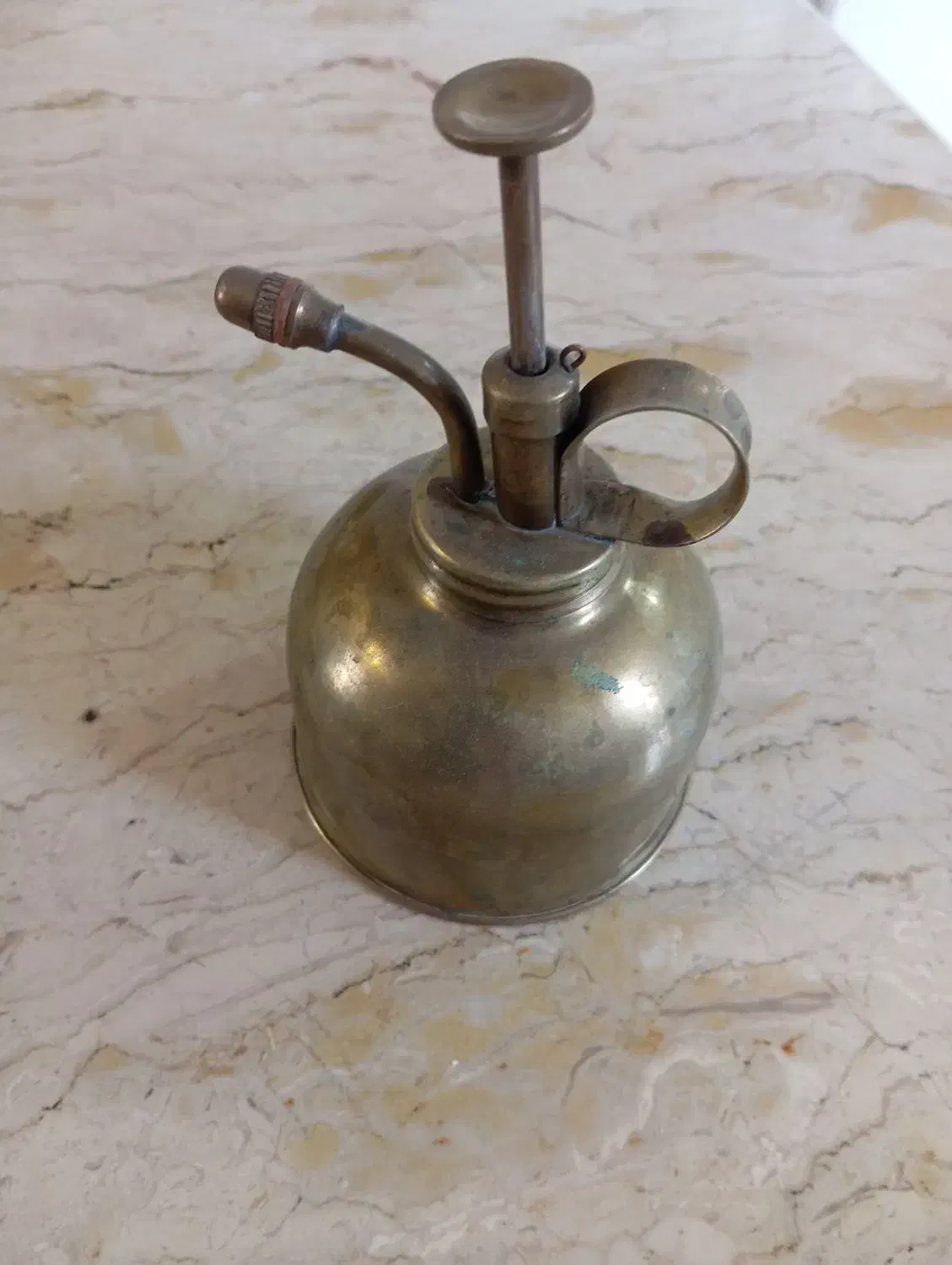 آبپاش مس عتیقه|کلکسیون اشیاء عتیقه|ارومیه, |دیوار