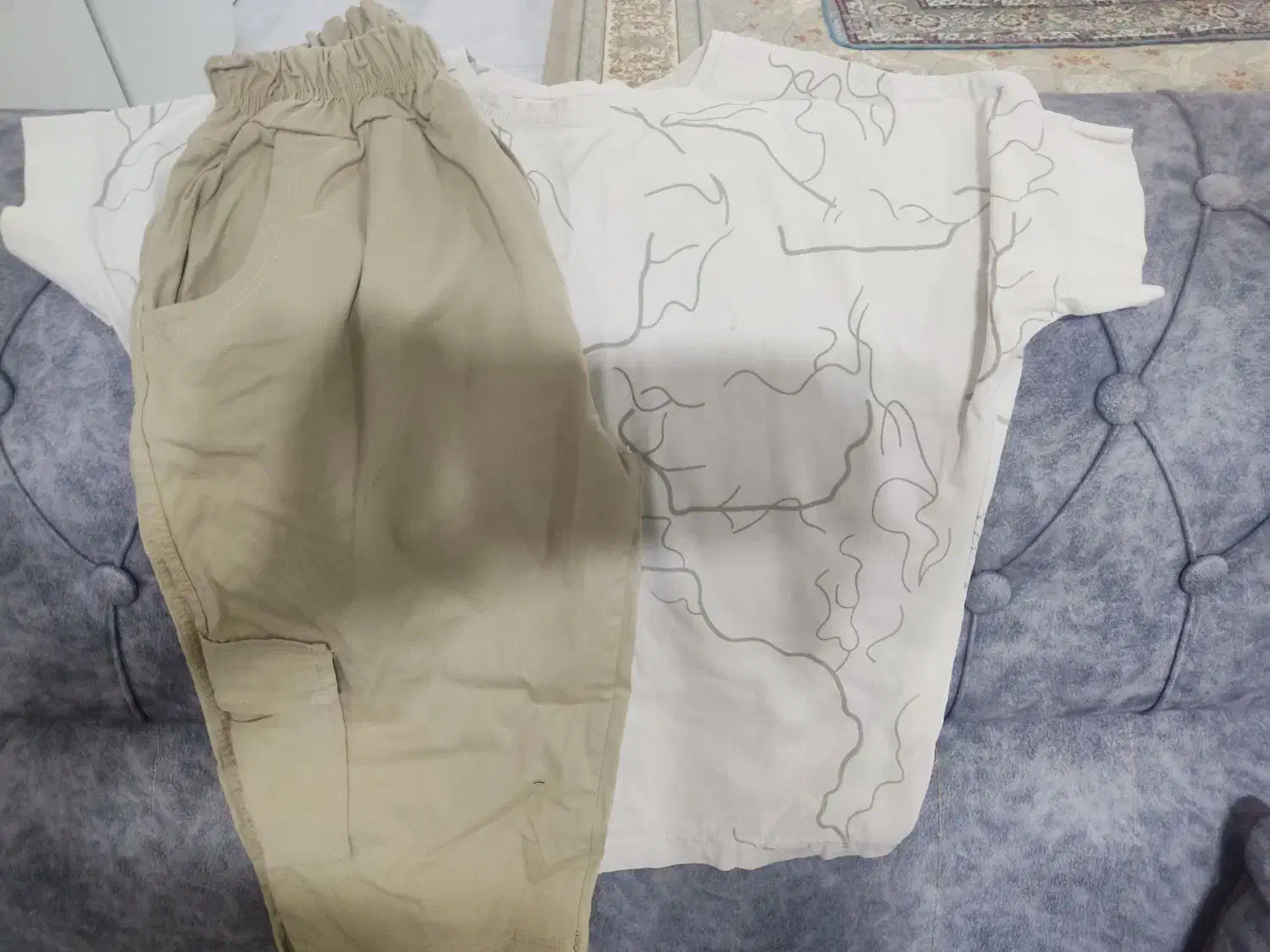 لباس بچگانه|کفش و لباس بچه|ایوان, |دیوار