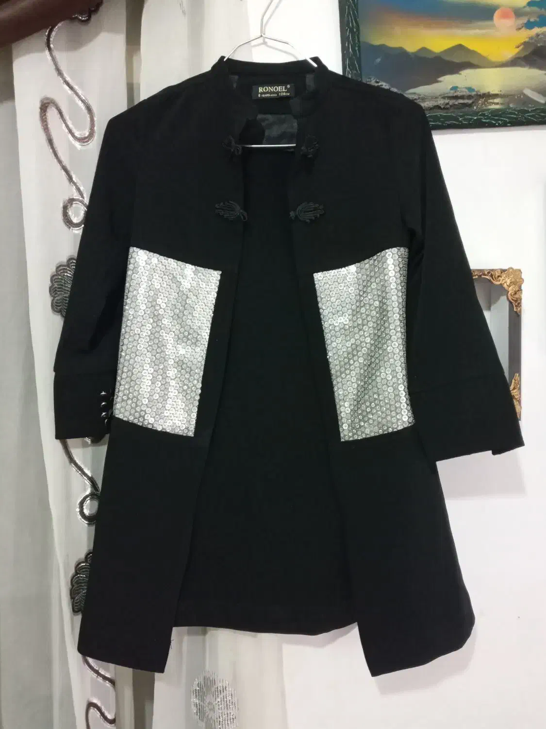 انواع لباس ها|لباس|اقبالیه, |دیوار