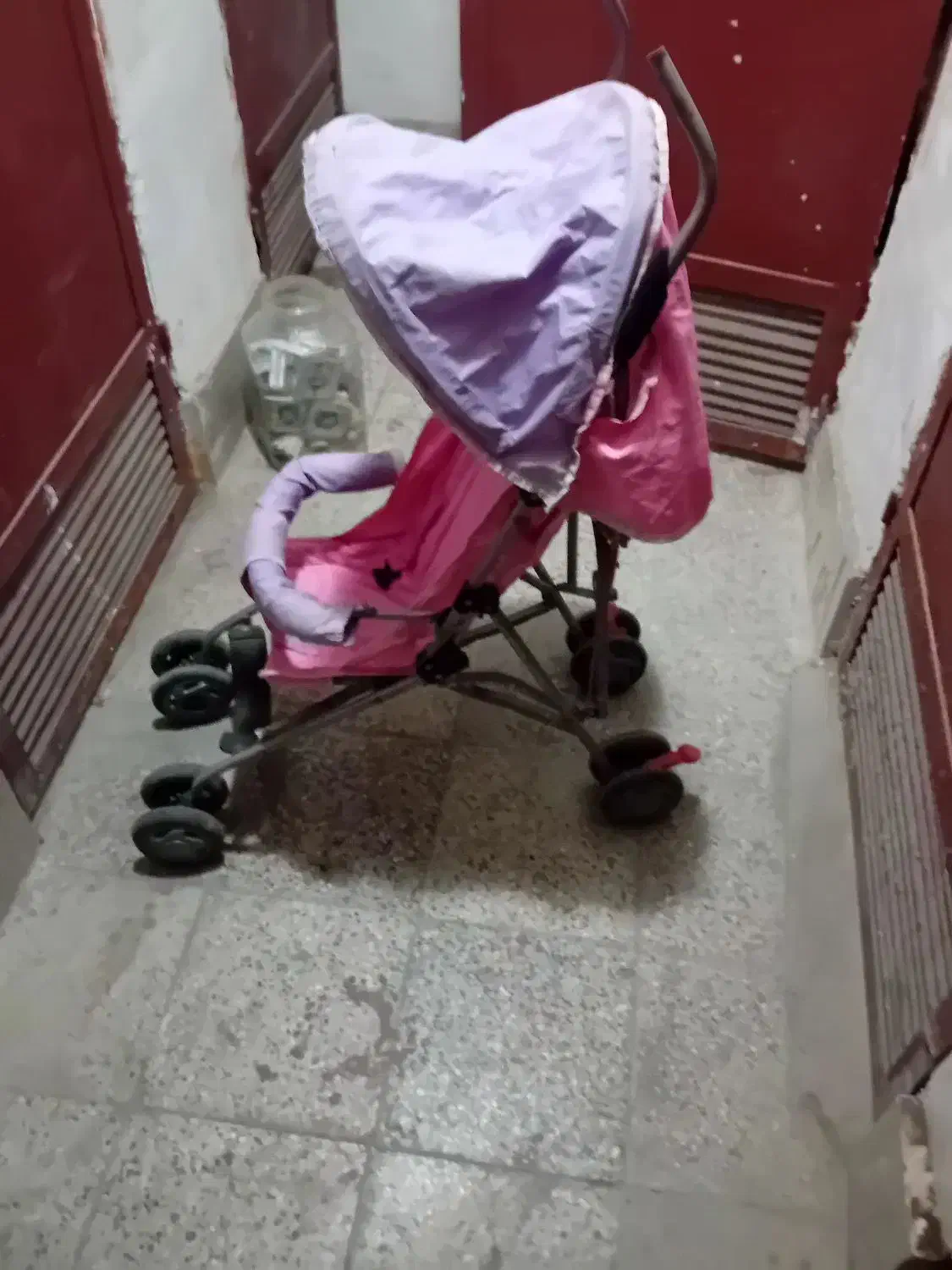 کالسکه بچه|کالسکه و لوازم جانبی|گلبهار, شهر جدید گلبهار|دیوار