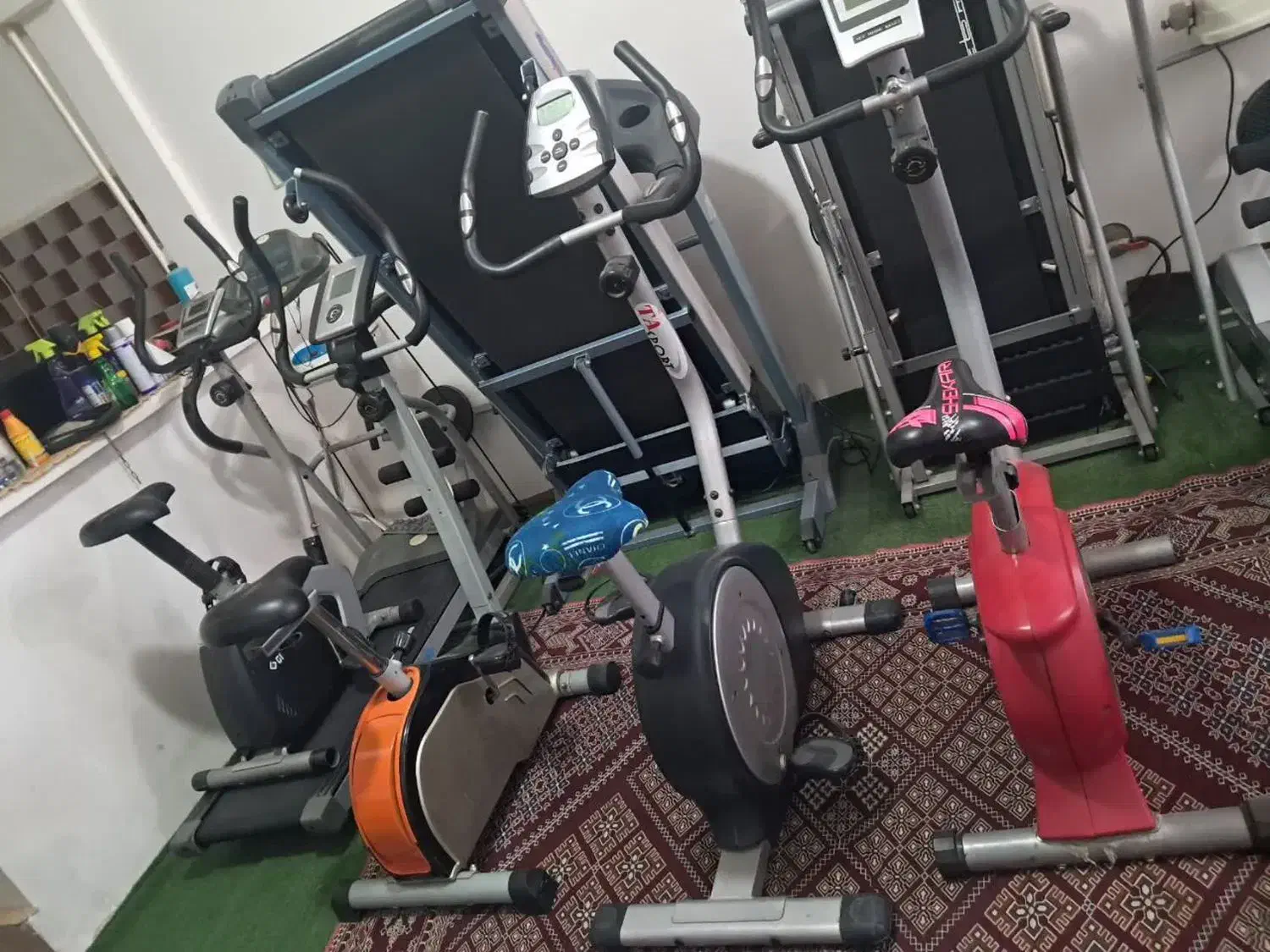 تردمیل و دوچرخه ثابت|تجهیزات ورزشی|ورامین, ورامین|دیوار