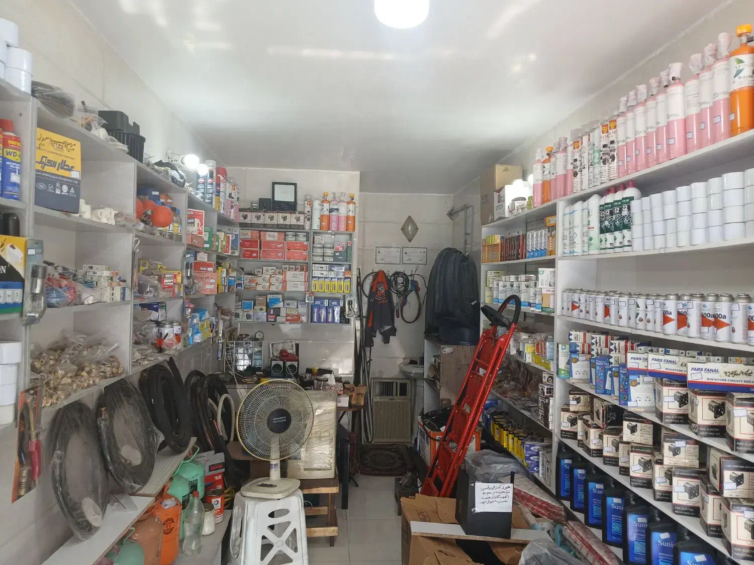 تعمیرات سردخانه.چیلر.هواساز.اسپلیت .یخچال|خدمات پیشه و مهارت|رشت, منظریه|دیوار