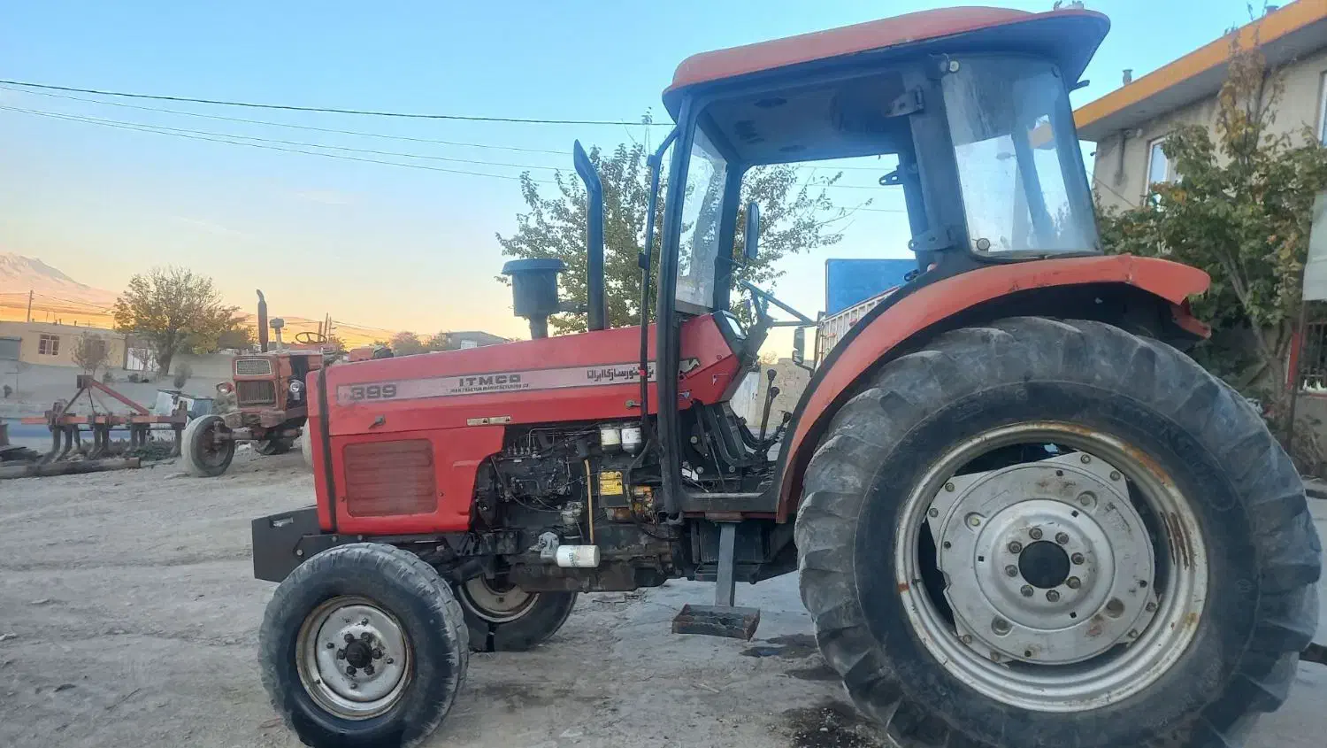 تراکتور ۳۹۹ تک مدل ۹۳|خودرو سنگین|میلاجرد, |دیوار