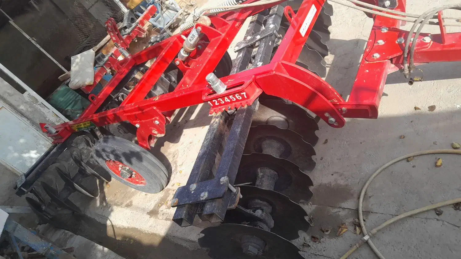 دیکس تراکتور|ماشین‌آلات صنعتی|زرقان, |دیوار