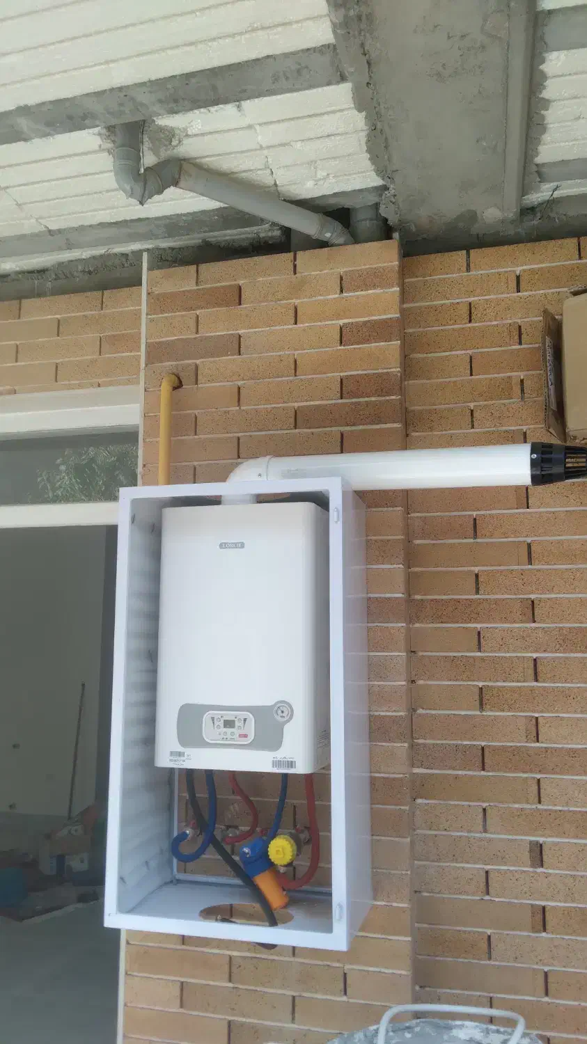 قطعات یدکی پکیچ واقع درسرواباد|آبگرمکن، پکیج، شوفاژ|سروآباد, |دیوار