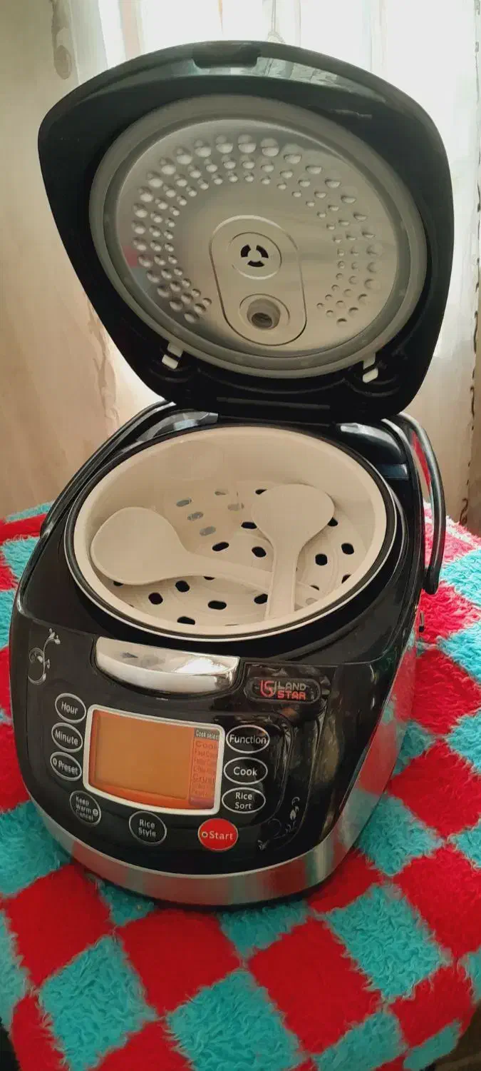 همه در حد نو هستن و بعضیا اصلا استفاده نشودن|سایر لوازم برقی|خرمآباد, |دیوار