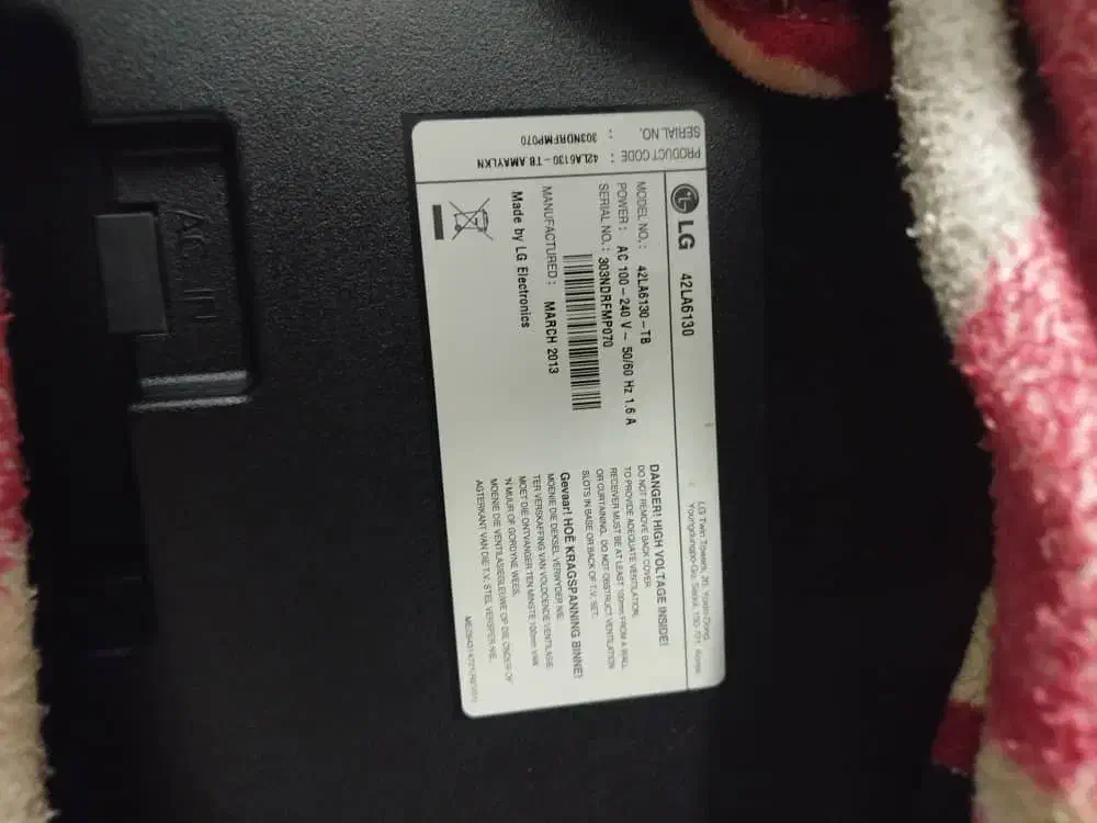 تلویزیون ال جی 42اینچ|تلویزیون و پروژکتور|قرچک, پارس سرام|دیوار