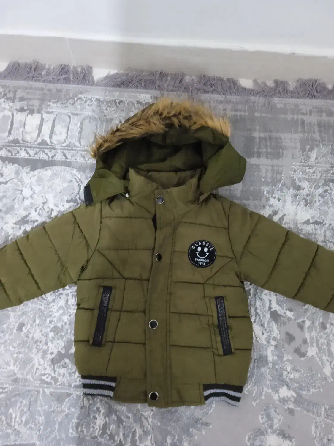 کاپشن بچگانه|کفش و لباس بچه|شاهین‌شهر, شهرک گلدیس|دیوار