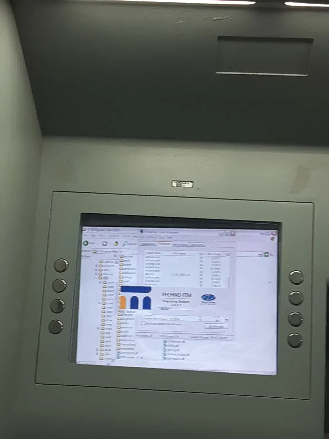 فروش دستگاه خودپرداز بدلیل تحویل مغازه ومهاجرت|فروشگاه و مغازه|گتاب, |دیوار