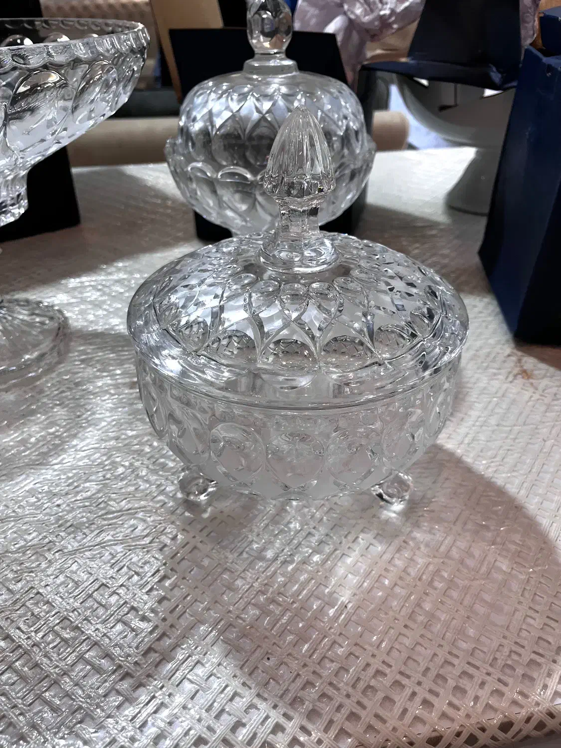 سرویس پذیرایی کریستال ۳تیکه|ظروف سرو و پذیرایی|گرگان, |دیوار