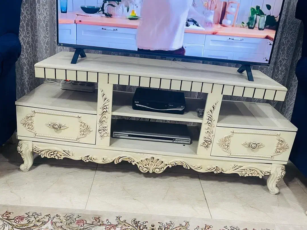 ویترین و میز تلویزیون|میز تلویزیون|رشت, باهنر|دیوار