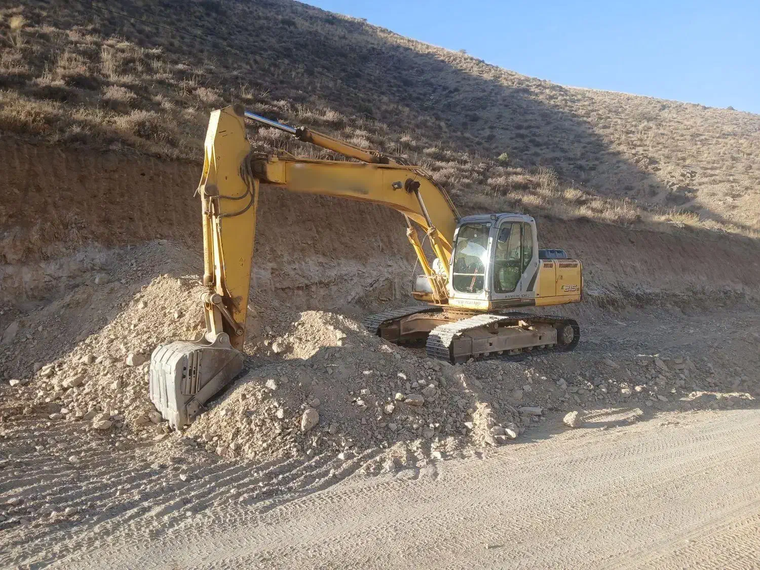 بیل نیوهلند مدل ۲۰۰۹|خودرو سنگین|سلماس, |دیوار