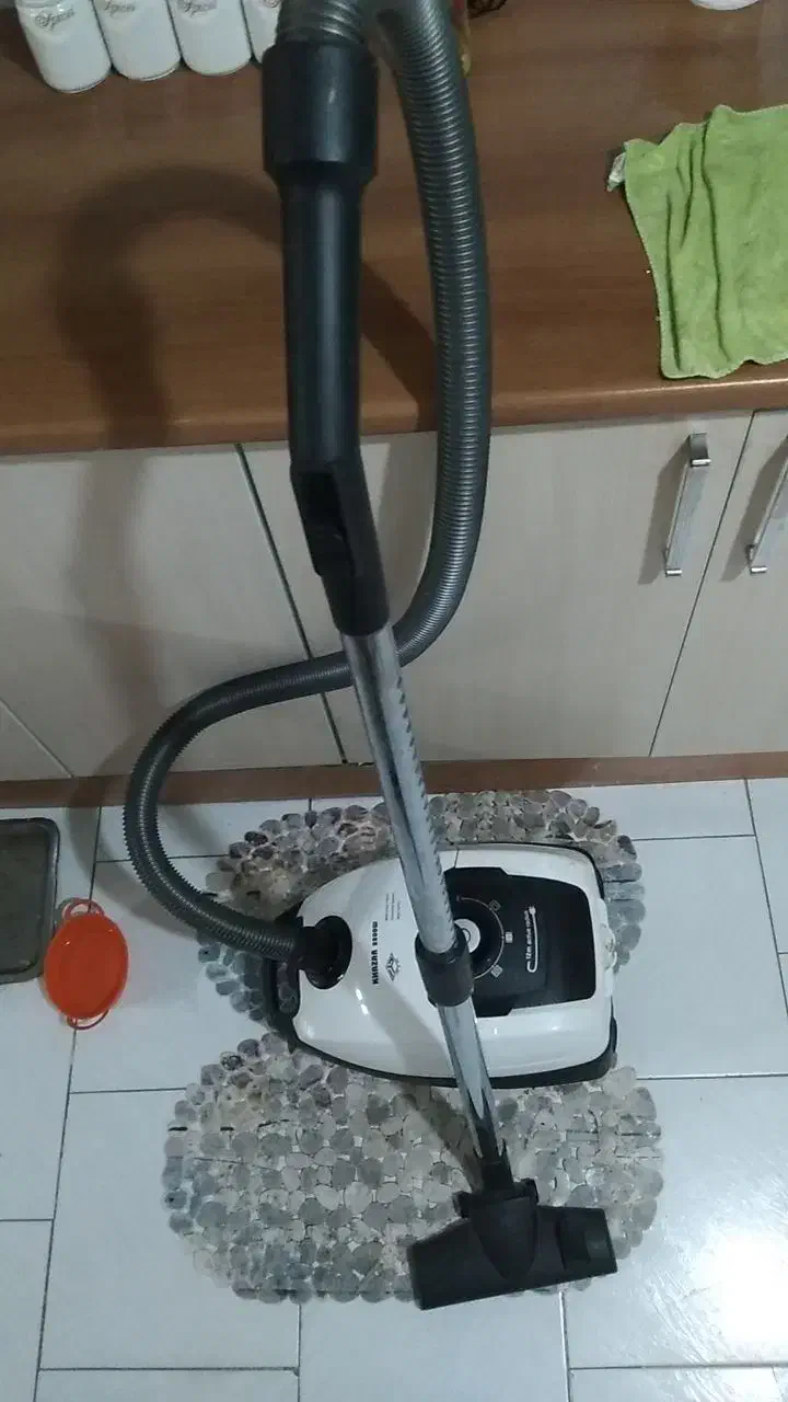 جارو برقی خزر تمیز در حد مناسب کادو|جاروبرقی، جارو شارژی، بخارشو|تهران, والفجر (افسریه)|دیوار