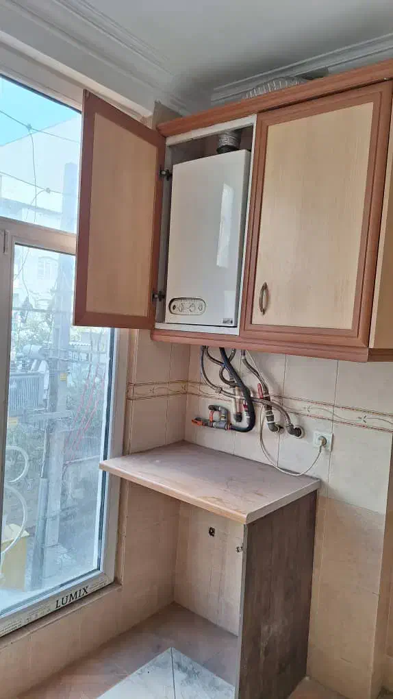 ۸۰متر/طبقه دوم/انباری/پارک موتور /قابل تبدیل