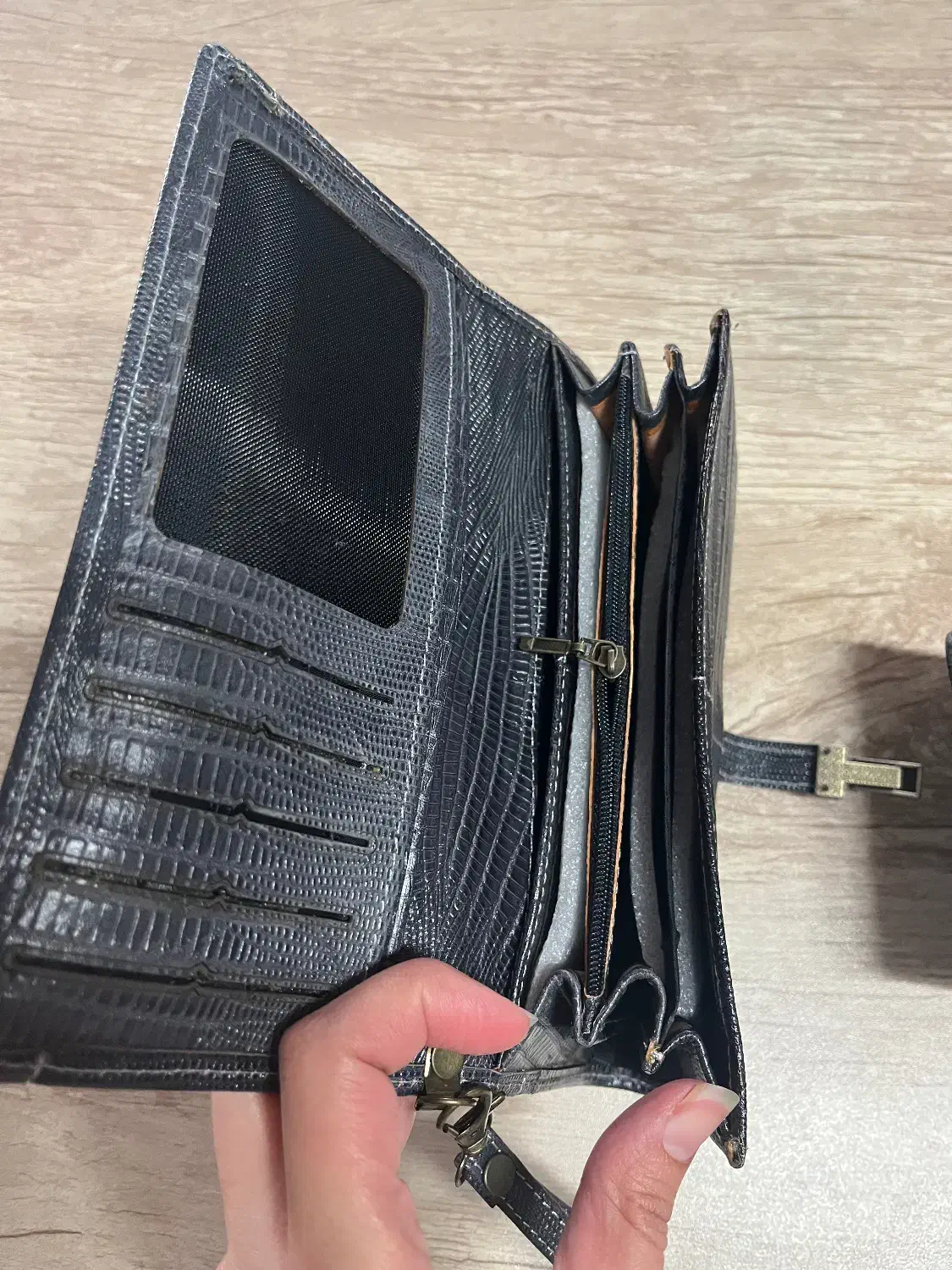 5 عددکیف چرم طبیعی برند|کیف، کفش، کمربند|اصفهان, ملاصدرا|دیوار