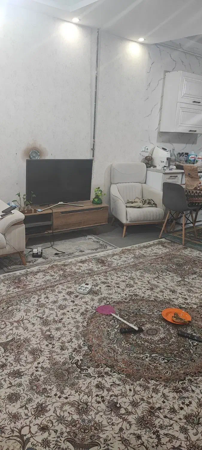 یک دست مبل ۱۲ نفره با ۶ عدد عسلی|مبلمان خانگی و میز عسلی|شیراز, ریشمک|دیوار