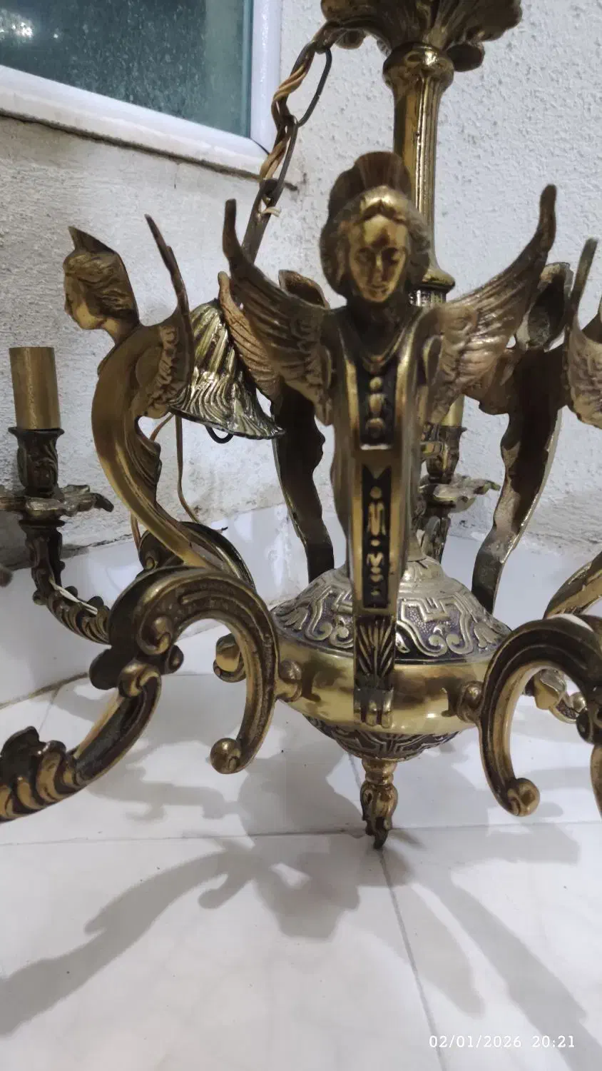 لوستر۵شاخه برنجی|لوستر و چراغ آویز|رشت, کوی بیانی|دیوار