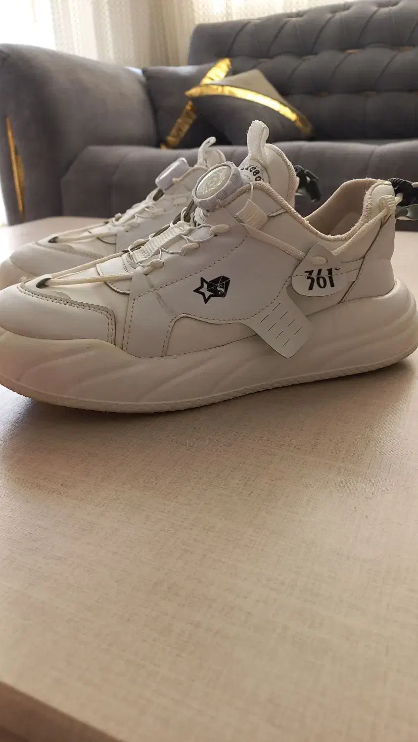 کفش اسپورت|کیف، کفش، کمربند|فیروزه, |دیوار