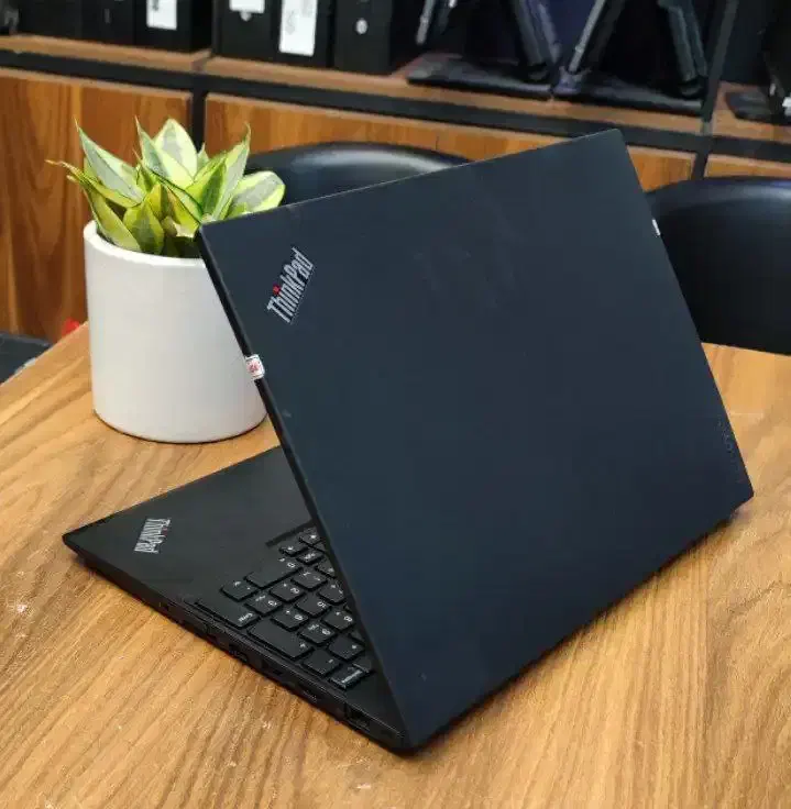 لپ تاپ Lenovo T570 شیک و مناسب اداری و حسابدارن|رایانه همراه|بندرعباس, |دیوار