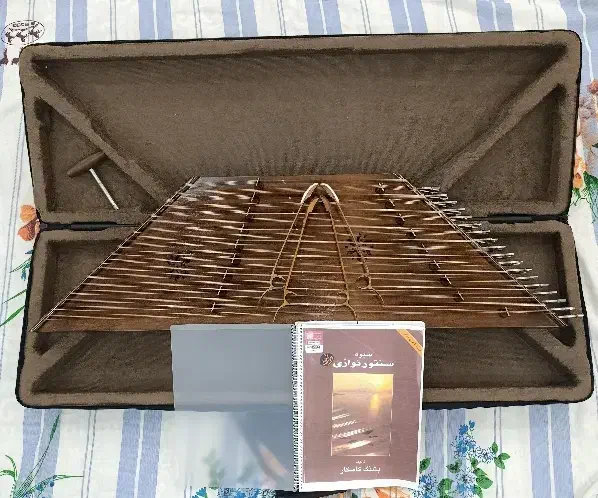 سنتور خوش نوا|سازهای سنتی|ایلام, |دیوار