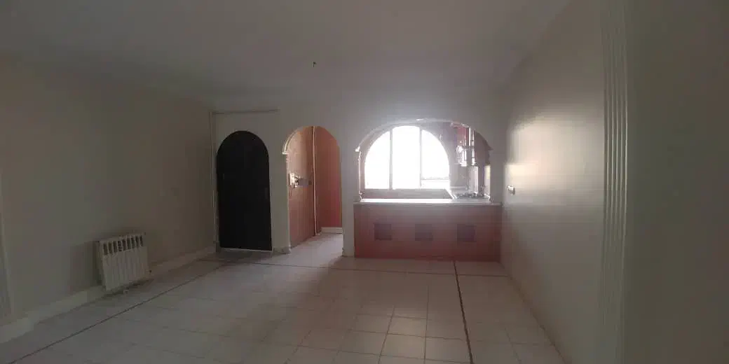 ۸۵ متر / طاهرخانی / نورگیر