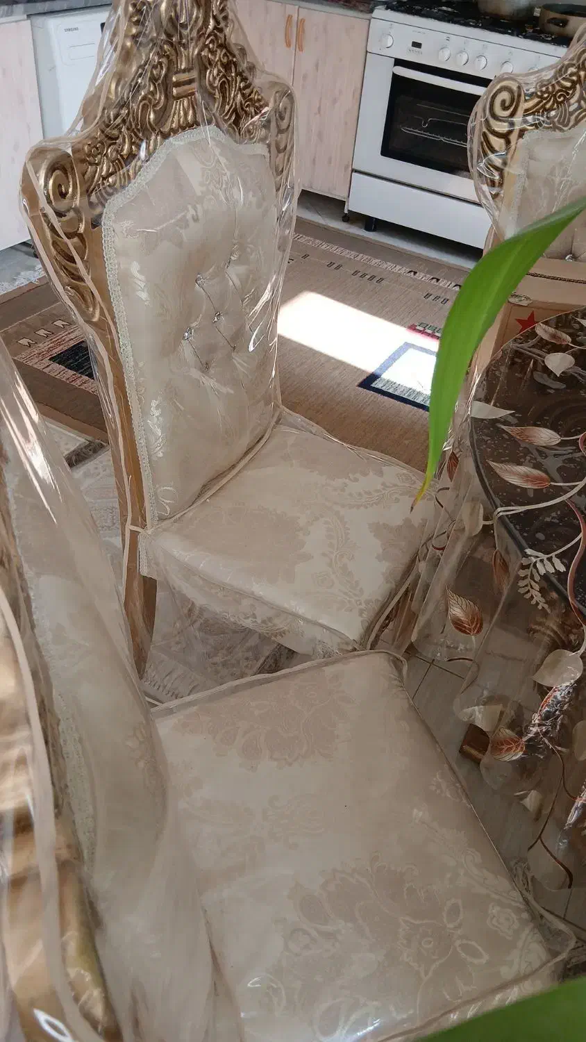 میزغذاخوری|میز و صندلی غذاخوری|برخوار, |دیوار